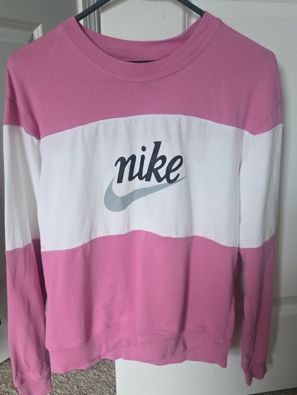 Nike Women's Pink and White Colorblock Crewneck Sweatshirt Size Small